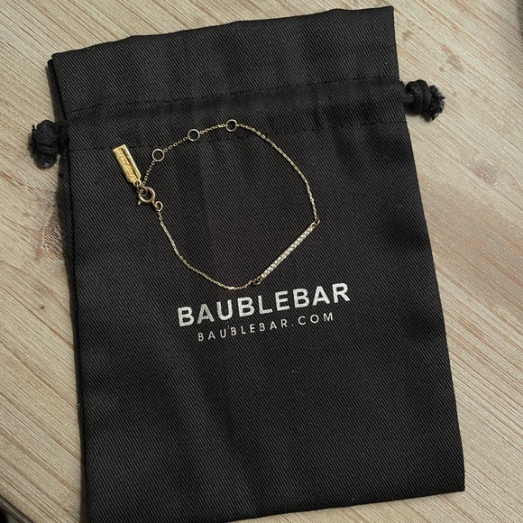 BaubleBar bracelet - Picture 1 of 3
